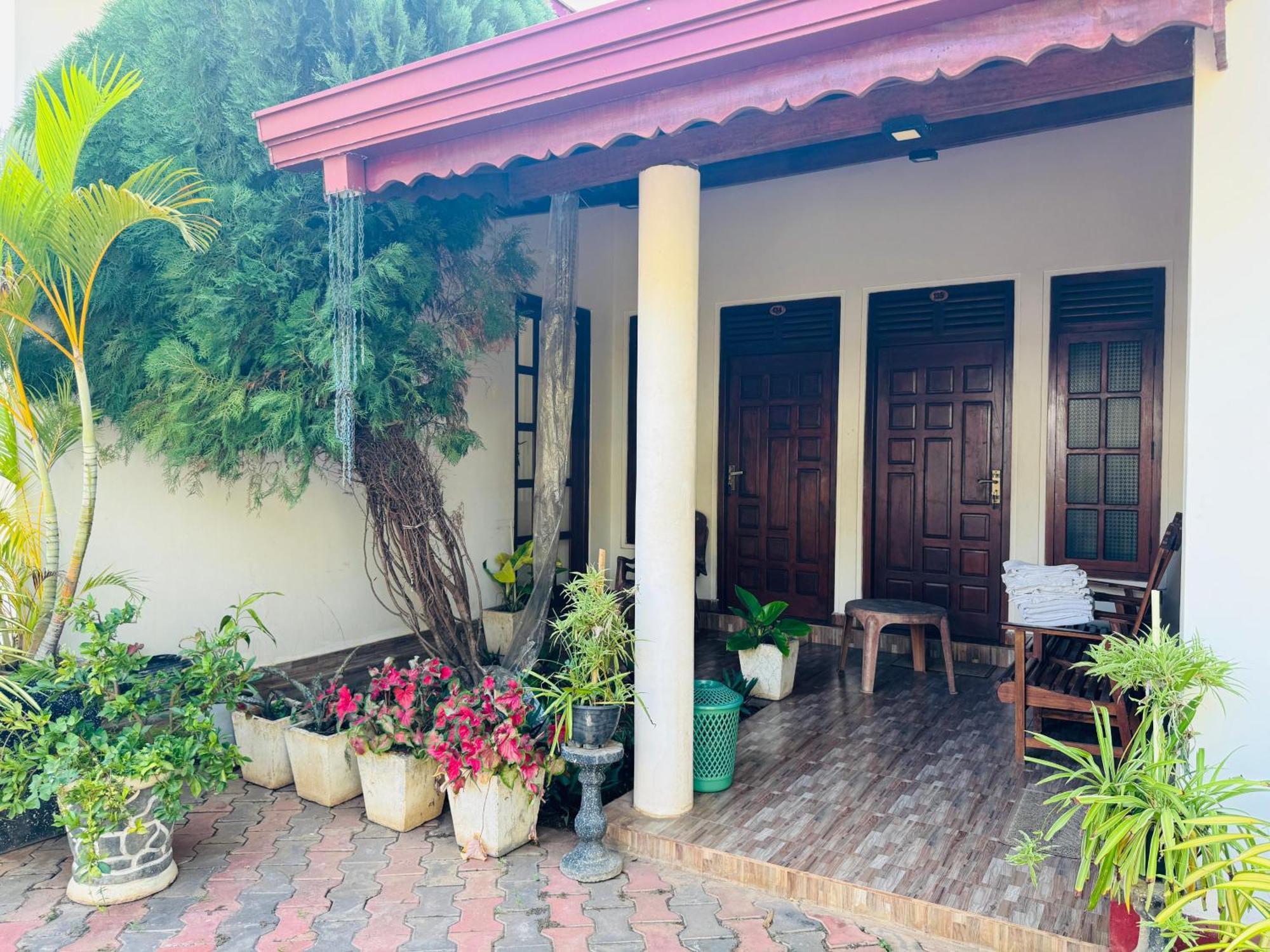 Aa Inn Trincomalee Camera foto