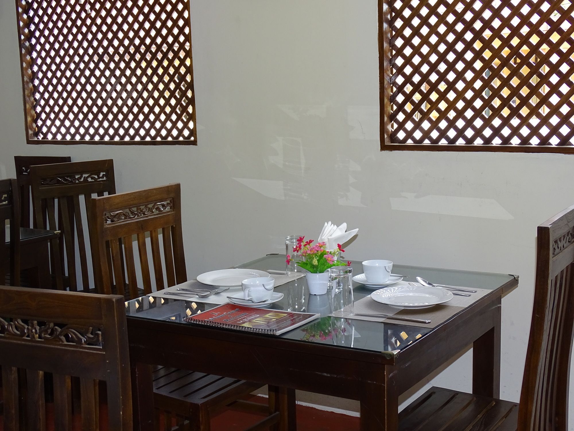 Aa Inn Trincomalee Esterno foto