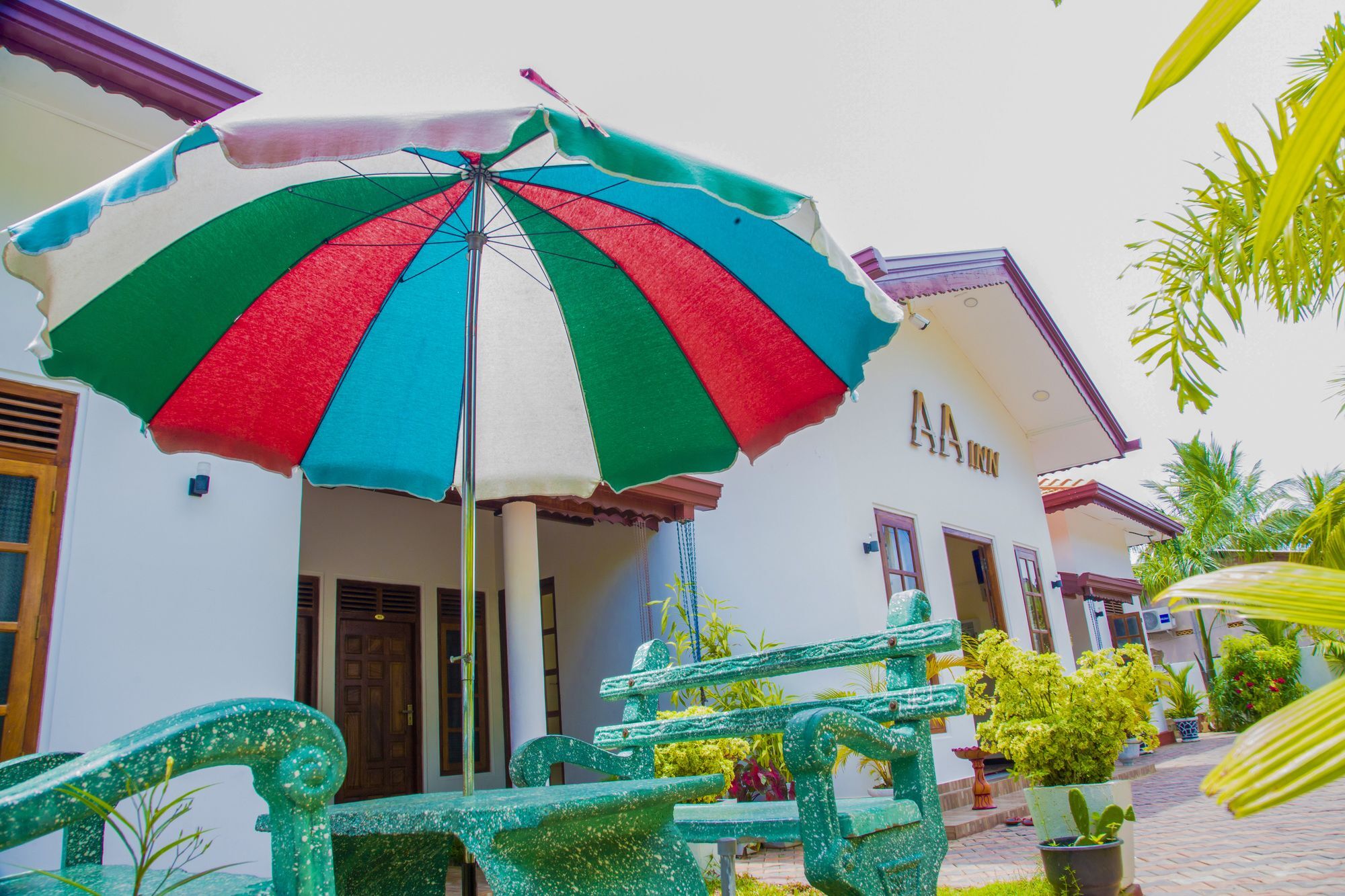 Aa Inn Trincomalee Esterno foto
